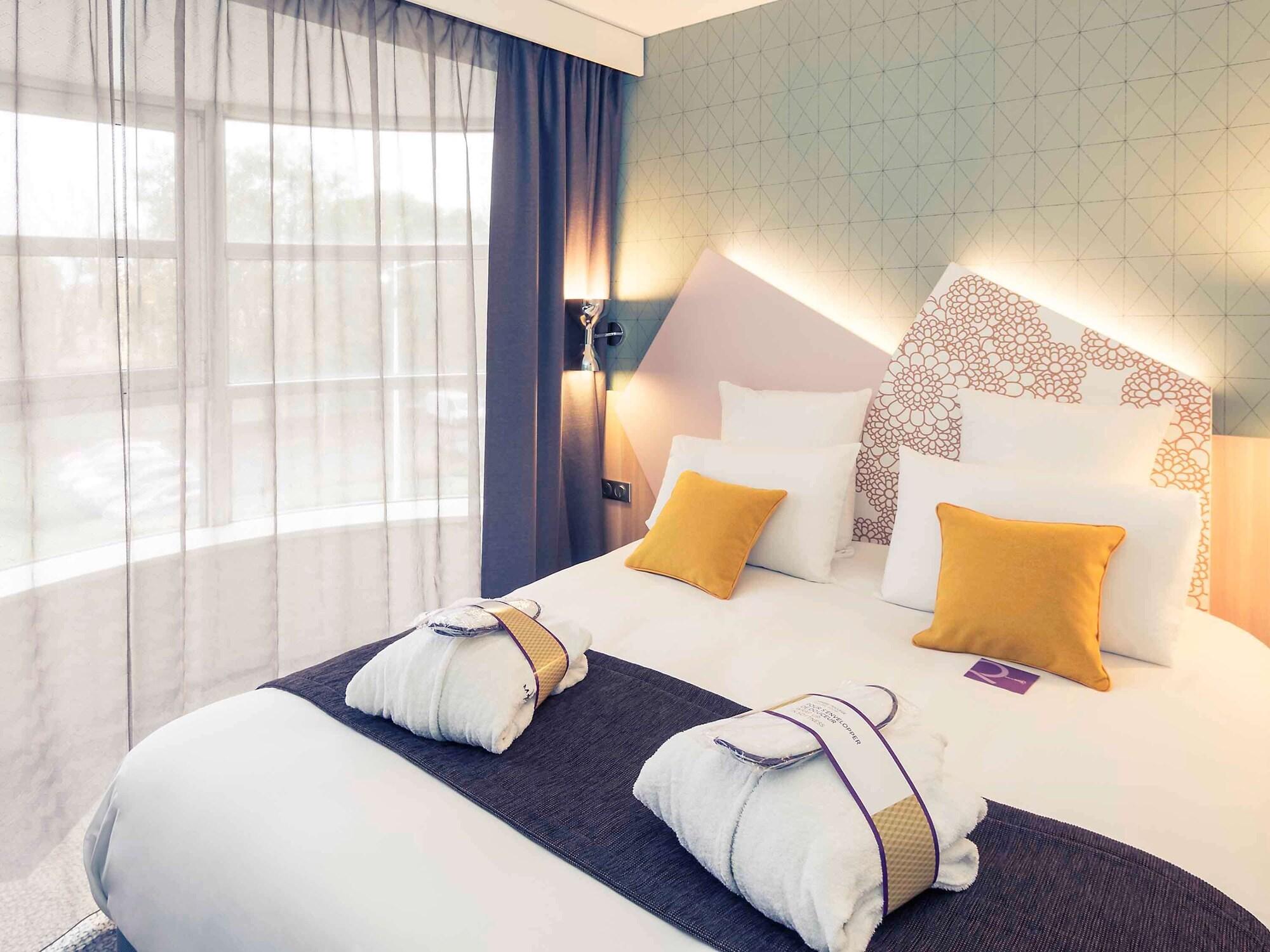 Hotel Mercure Centre Porte Du Luxembourg 4*