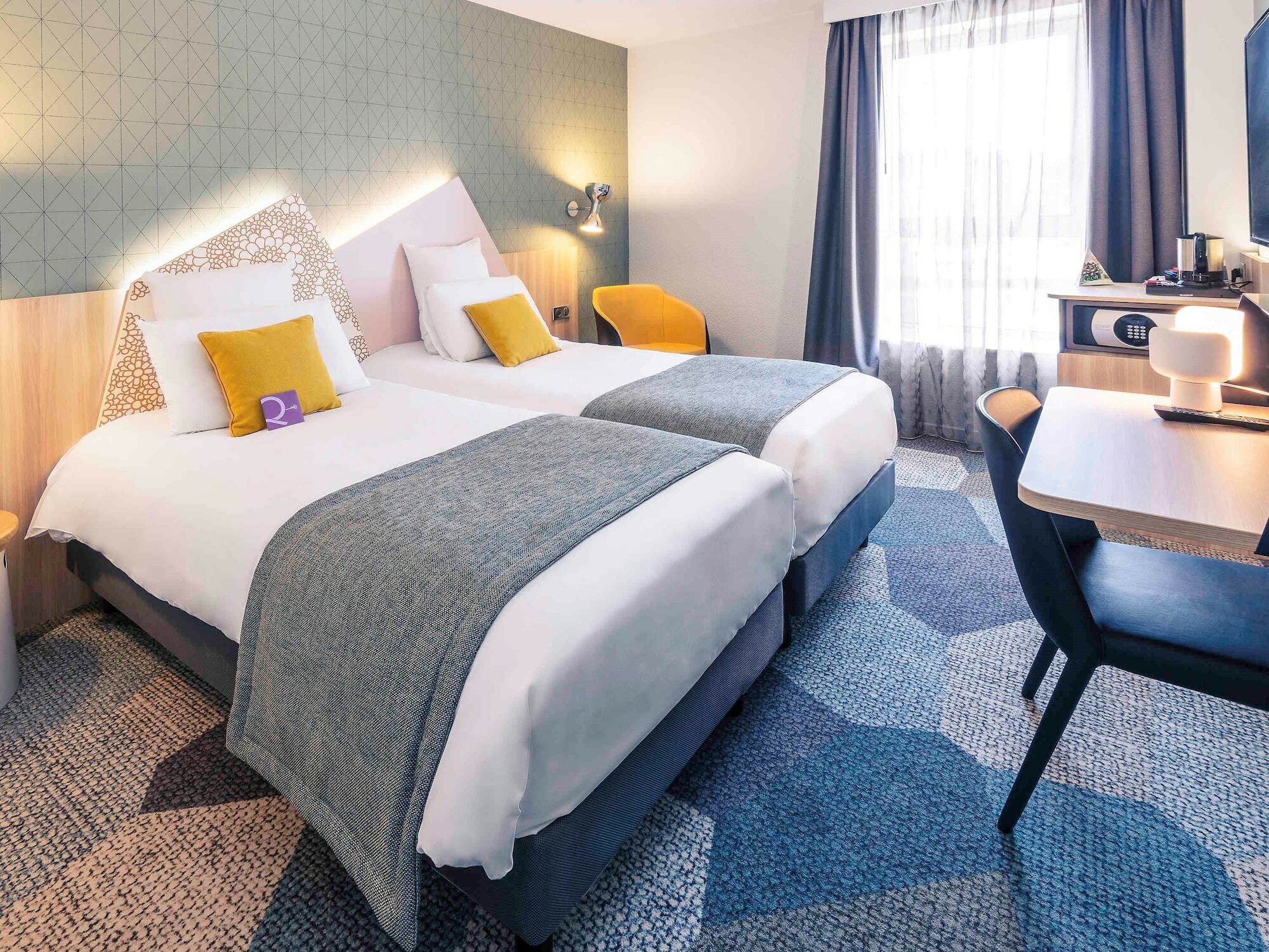 Mercure Centre Porte Du Luxembourg Hotel 4*